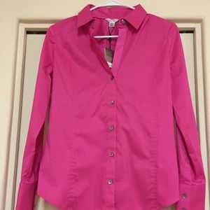 Calvin Klein women’s essential fitting city shirt